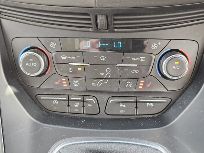 2025 Ford Kuga