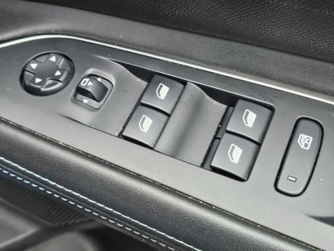 2025 Peugeot 3008