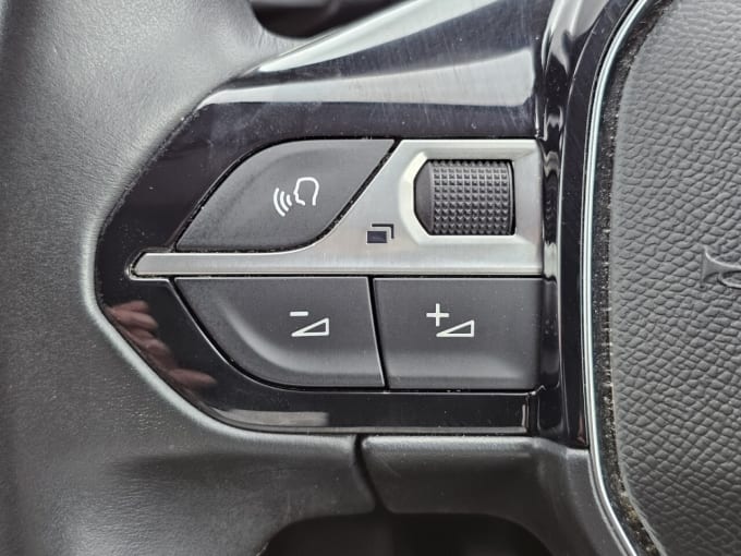 2025 Peugeot 3008