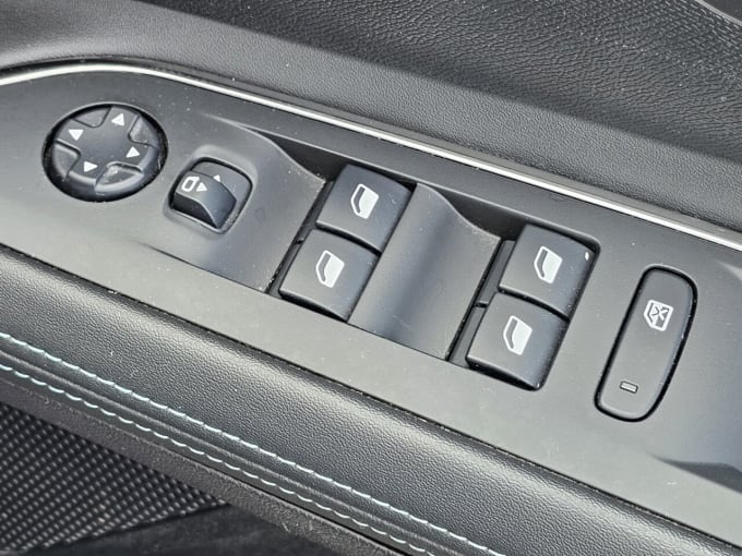 2021 Peugeot 3008