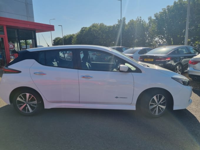 2025 Nissan Leaf