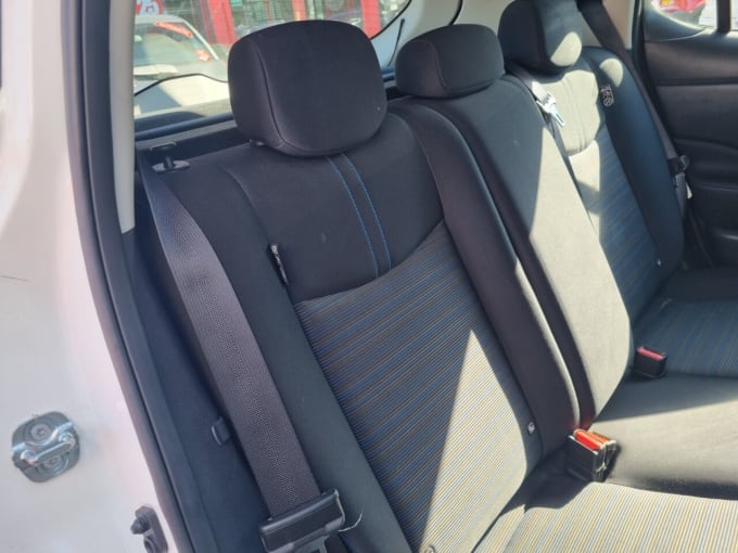 2025 Nissan Leaf