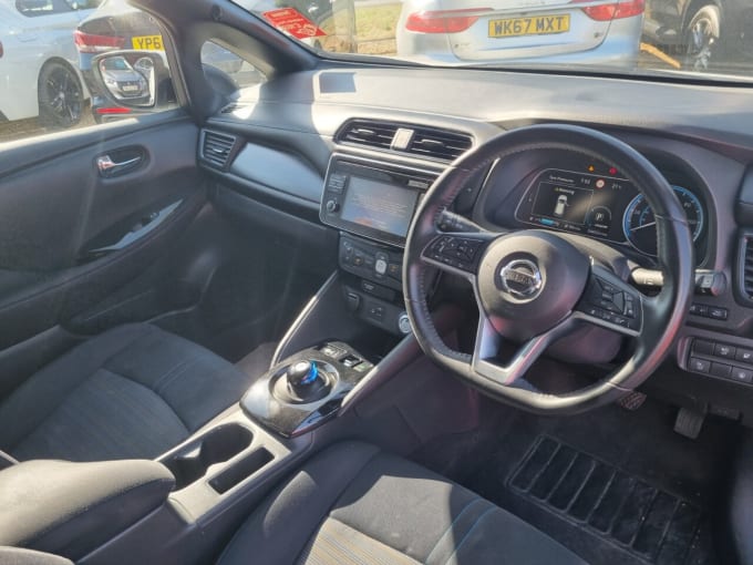 2025 Nissan Leaf