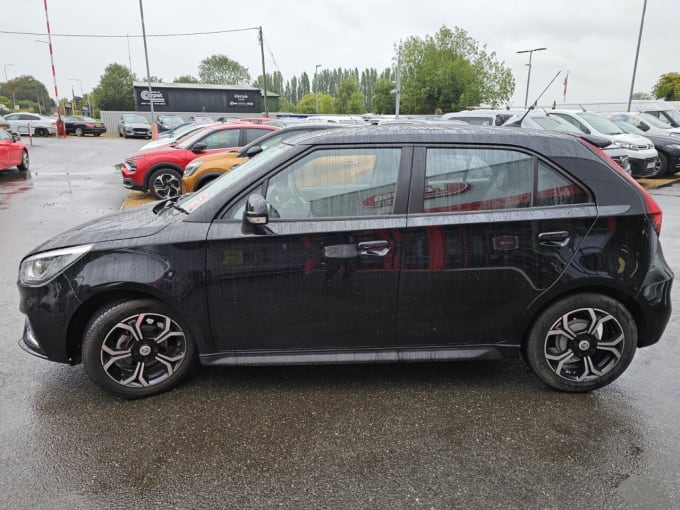 2025 Mg Mg3