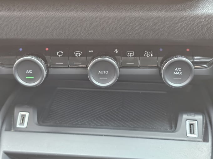 2025 Citroen C4