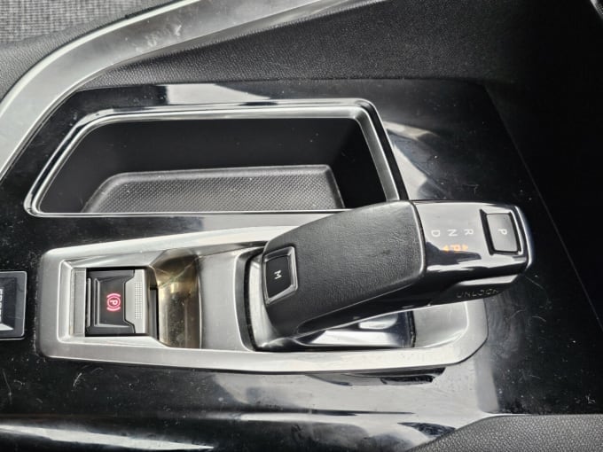 2025 Peugeot 3008