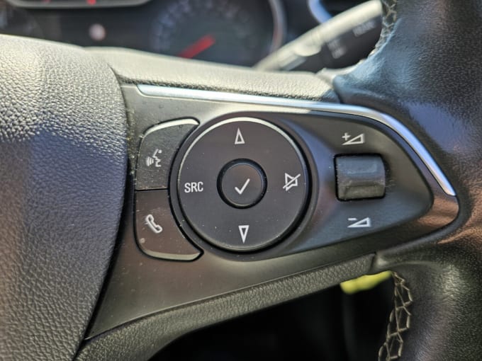 2025 Vauxhall Crossland