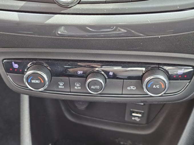2025 Vauxhall Crossland