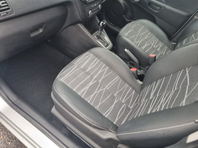 2025 Kia Venga