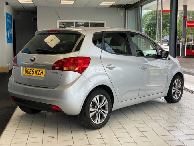 2025 Kia Venga