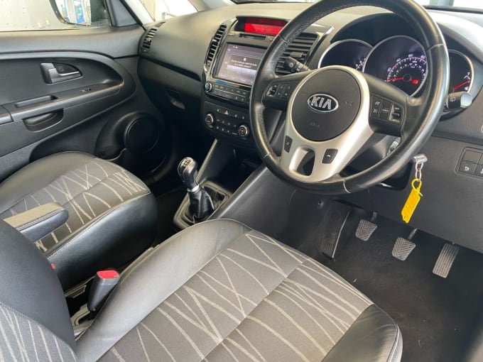 2025 Kia Venga