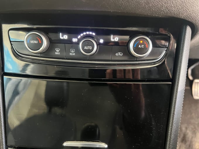 2025 Vauxhall Grandland X