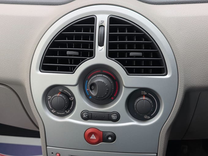 2005 Renault Modus