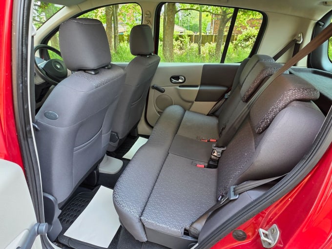 2005 Renault Modus