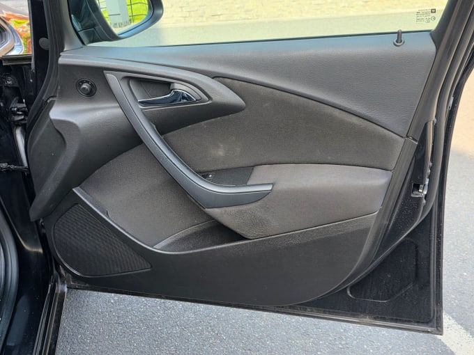 2015 Vauxhall Astra