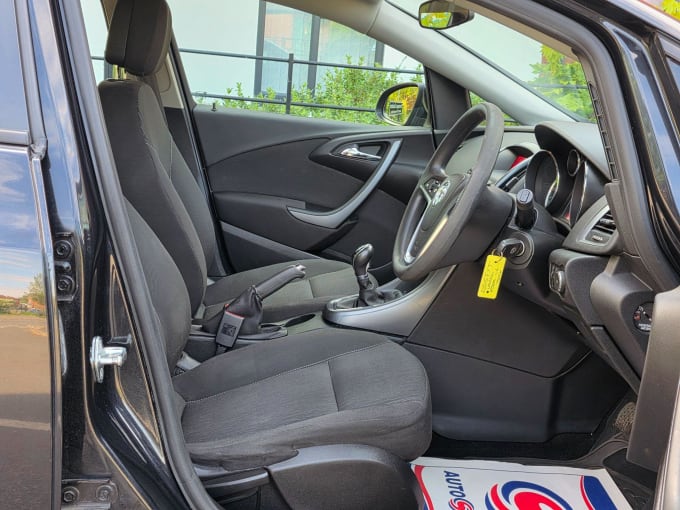 2015 Vauxhall Astra