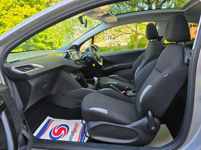 2015 Peugeot 208
