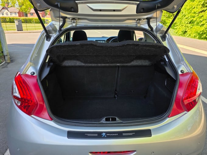 2015 Peugeot 208