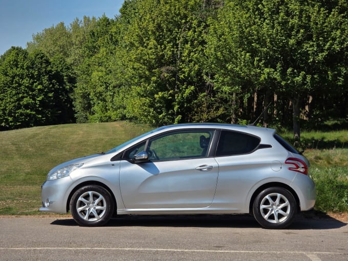 2015 Peugeot 208