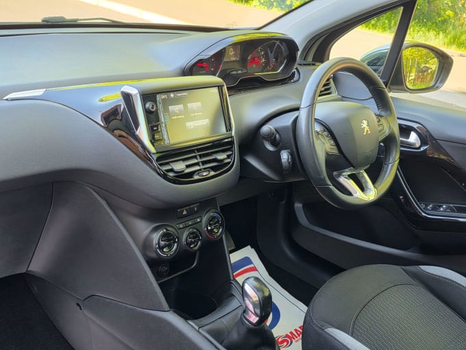 2015 Peugeot 208