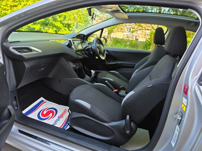 2015 Peugeot 208