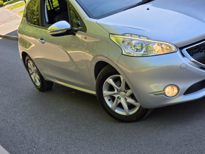 2015 Peugeot 208