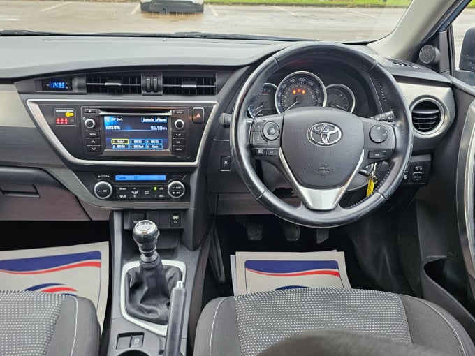 2014 Toyota Auris