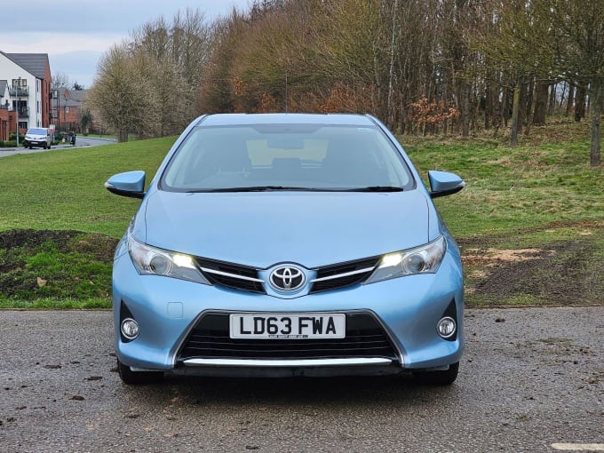 2014 Toyota Auris