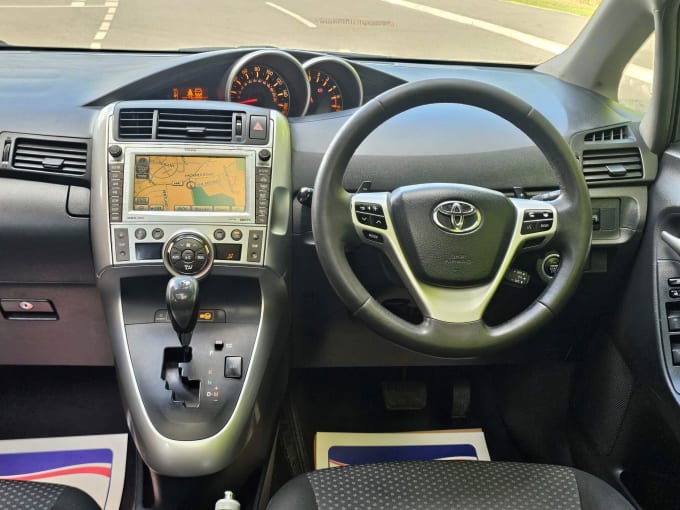 2010 Toyota Verso