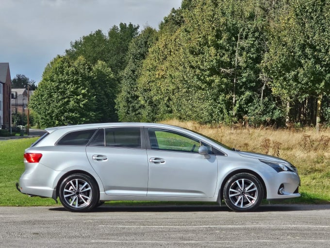 2012 Toyota Avensis