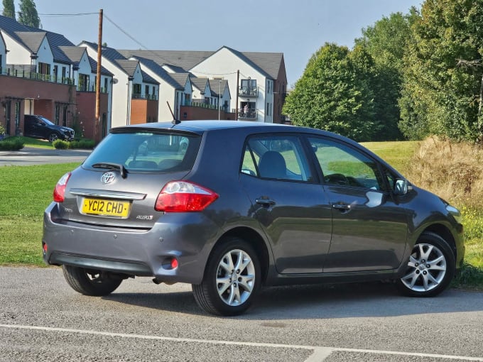 2012 Toyota Auris