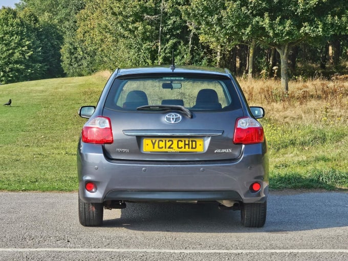 2012 Toyota Auris