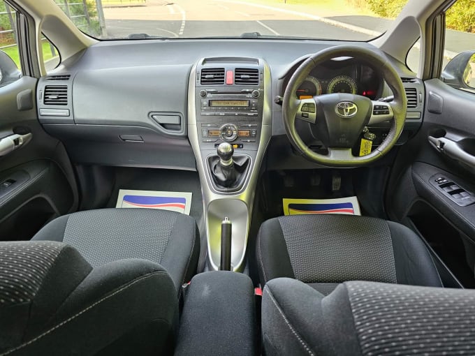 2012 Toyota Auris