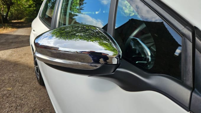 2013 Peugeot 208
