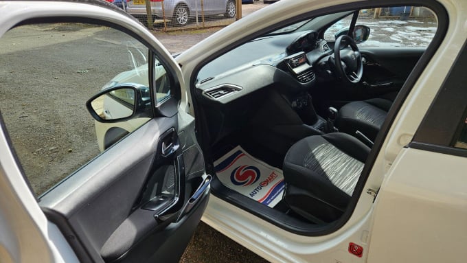 2013 Peugeot 208