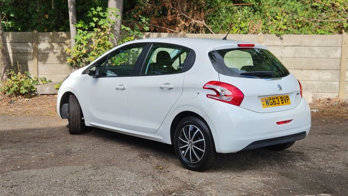 2013 Peugeot 208