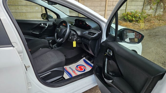 2013 Peugeot 208