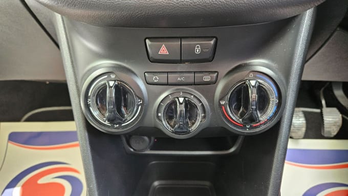 2013 Peugeot 208