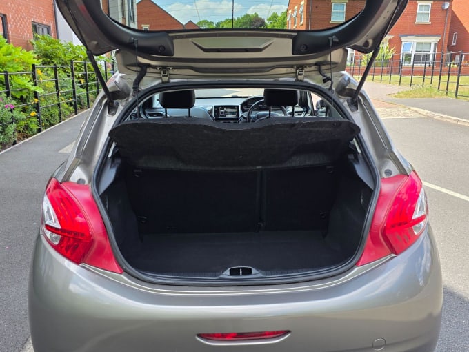 2012 Peugeot 208
