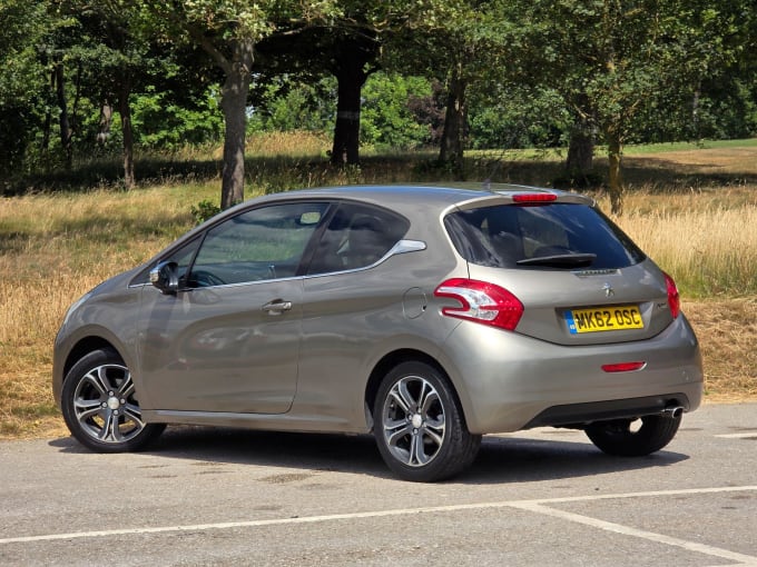 2012 Peugeot 208