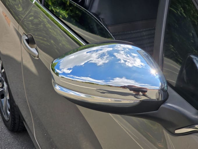 2012 Peugeot 208