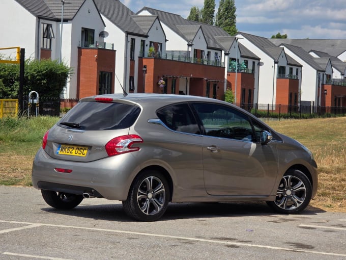 2012 Peugeot 208