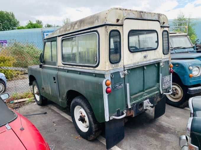 1969 Land Rover 88