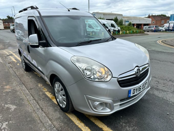 2025 Vauxhall Combo