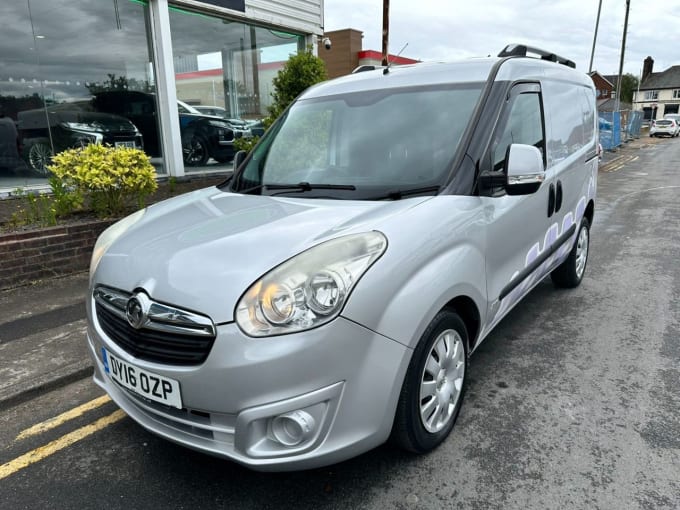 2025 Vauxhall Combo