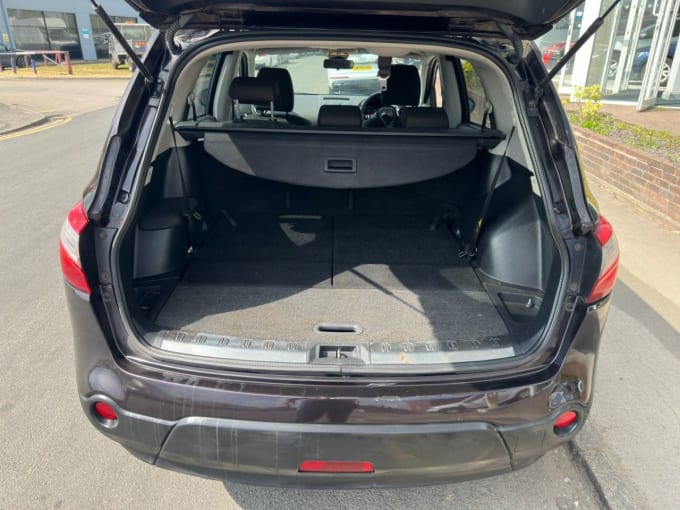 2025 Nissan Qashqai+2