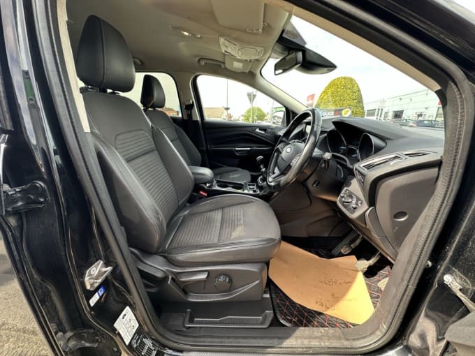 2025 Ford Kuga