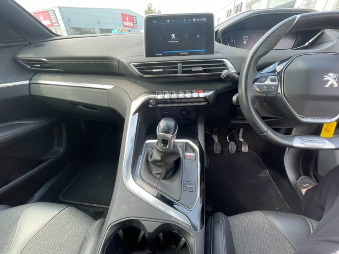 2025 Peugeot 3008