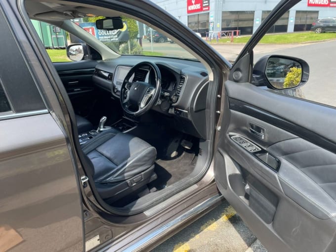2025 Mitsubishi Outlander