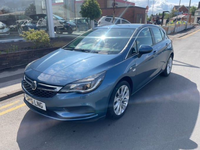 2025 Vauxhall Astra